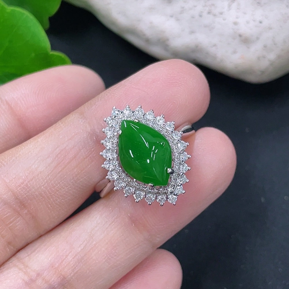 Jadeite Inlaid Ring 18k with Diamond Accents