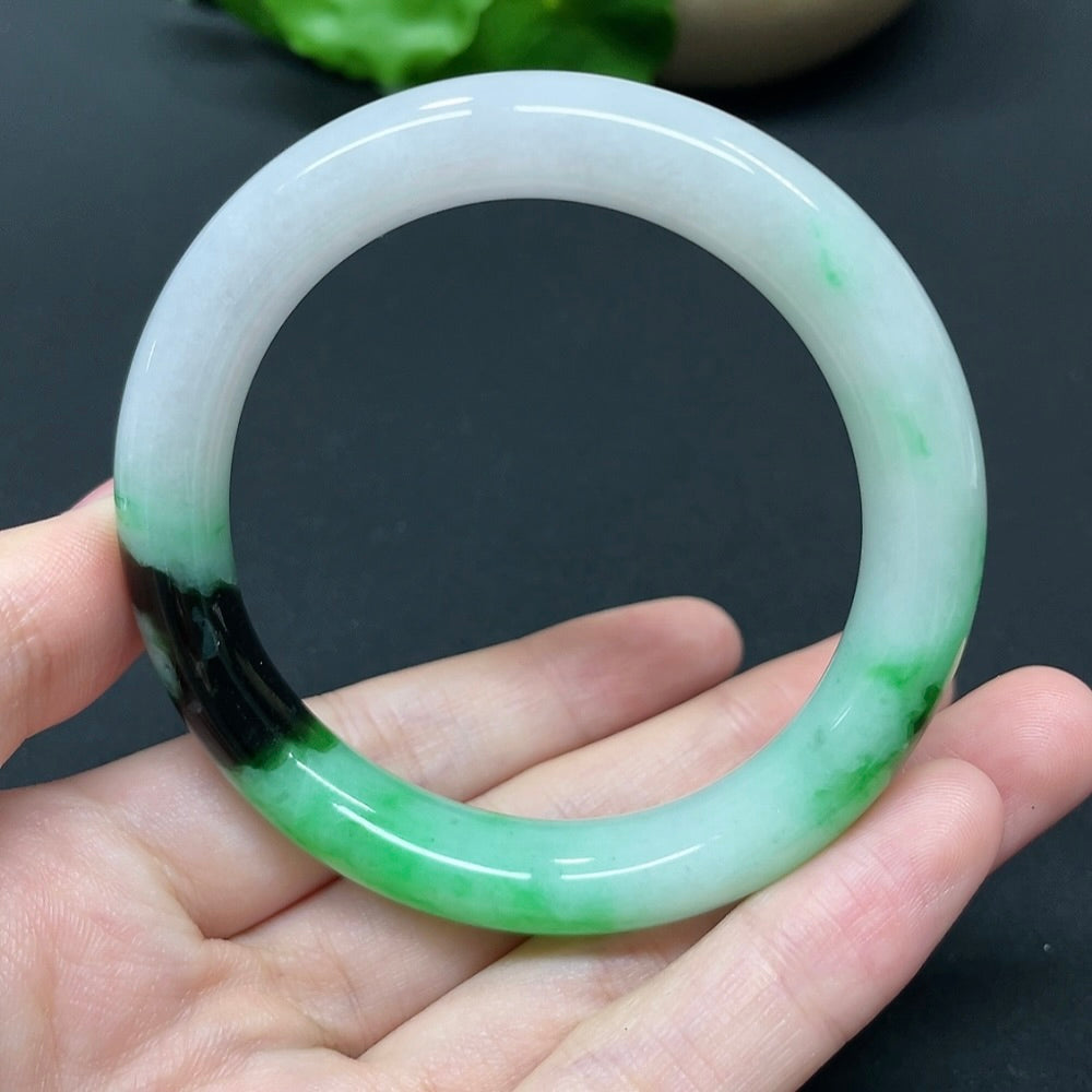 HKHQ jadeite round bangle with size 52.5 and weight 51.35g, showcasing smooth, polished jadeite craftsmanship.