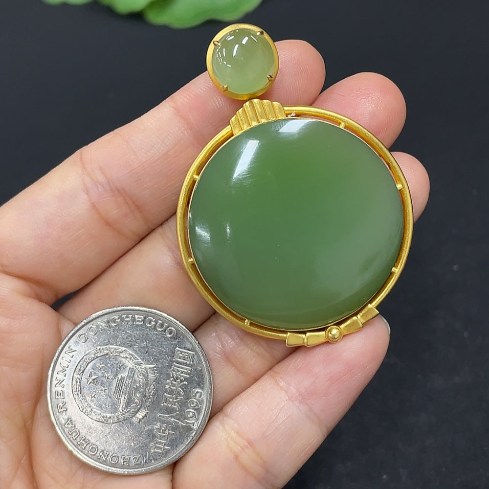 Hetian jade inlaid plain pendant necklace with 18k gold setting, HKHQ brand, showing the smooth jade and gold details.
