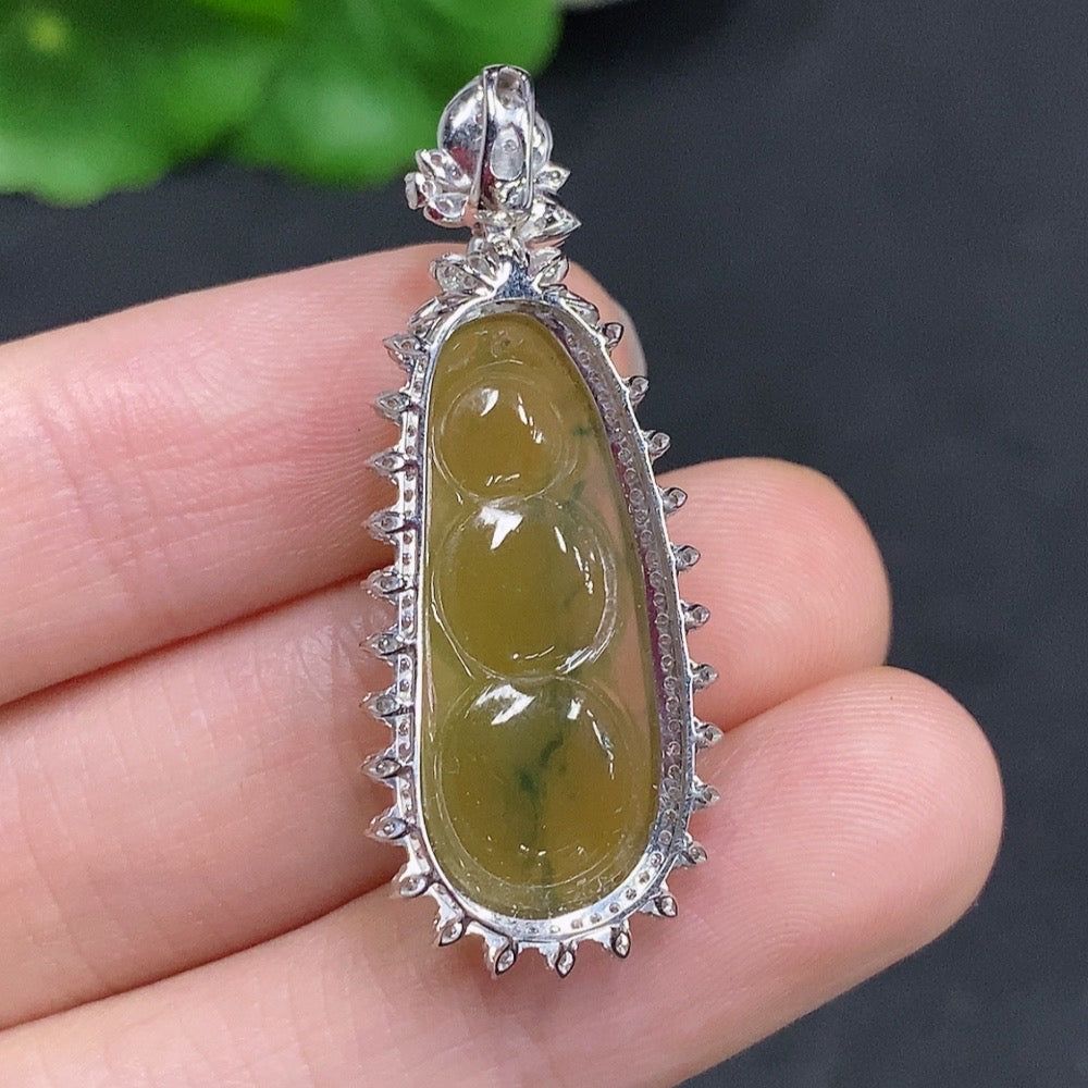 Jadeite Lucky Bean Pendant 18k Gold Total Weight Approx. 3.7g Color Origin Undetermined