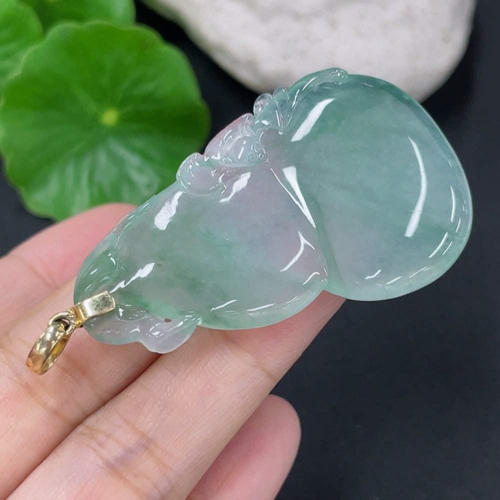 Jadeite Pendant Gourd with 18K Bail Total Weight Approx. 14.92g