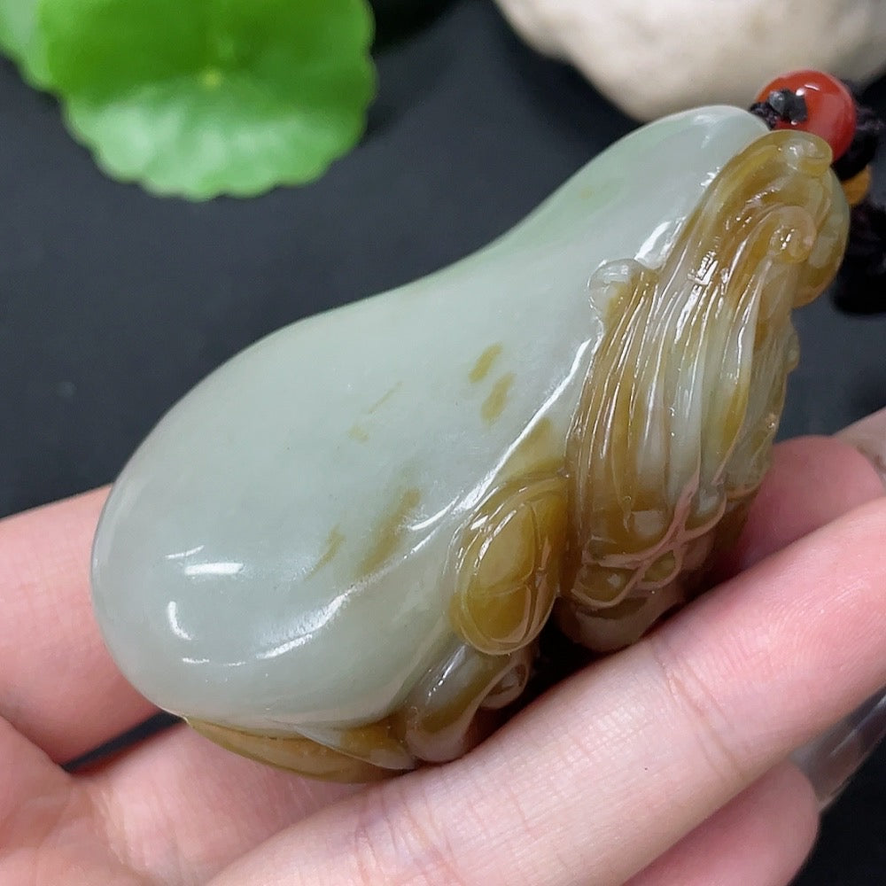 Hetian Jade Handheld Carving "Dragon Dominates the World" with Non-Hetian Jade Beads