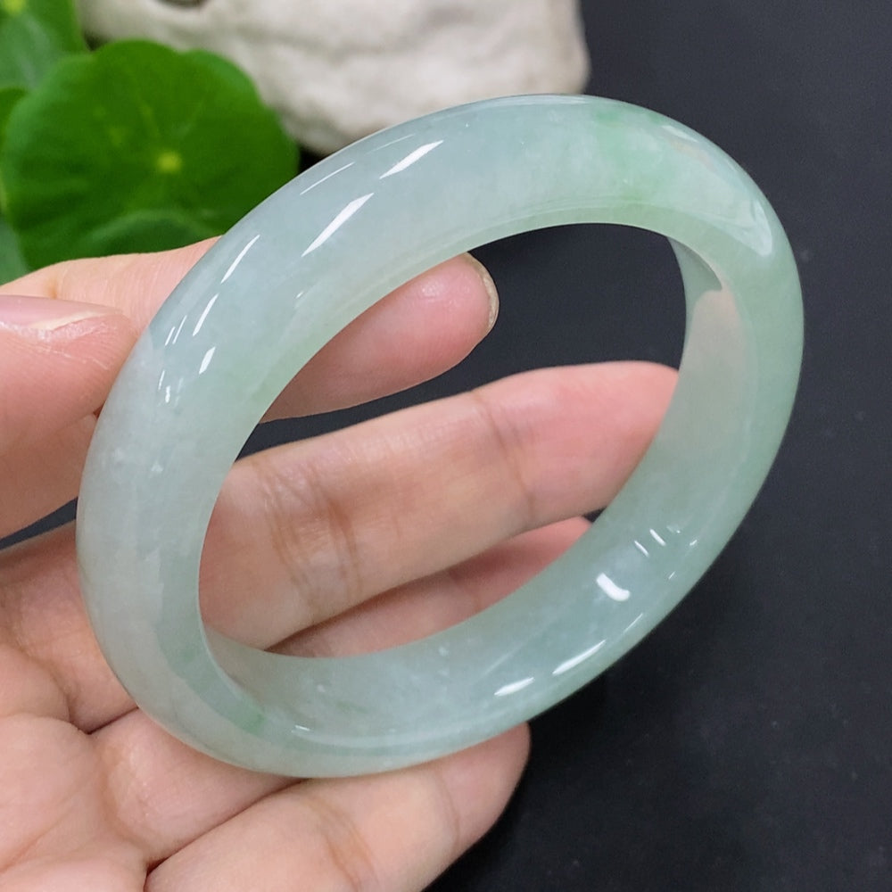 Jadeite Round Bangle