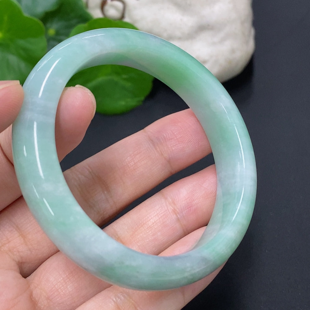 Jadeite Round Bangle