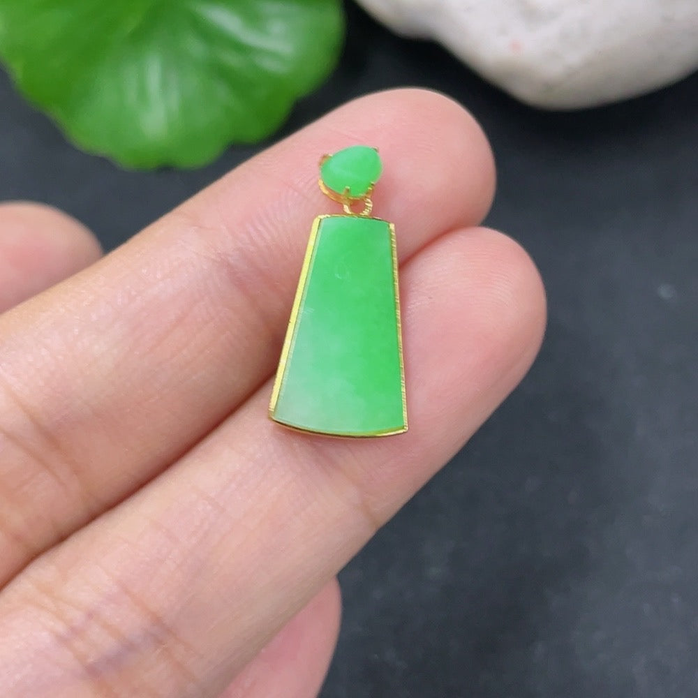 Jadeite plain pendant with 18k gold setting, HKHQ jade jewelry, lightweight 1.42g, showcasing smooth jade surface and elegant design.