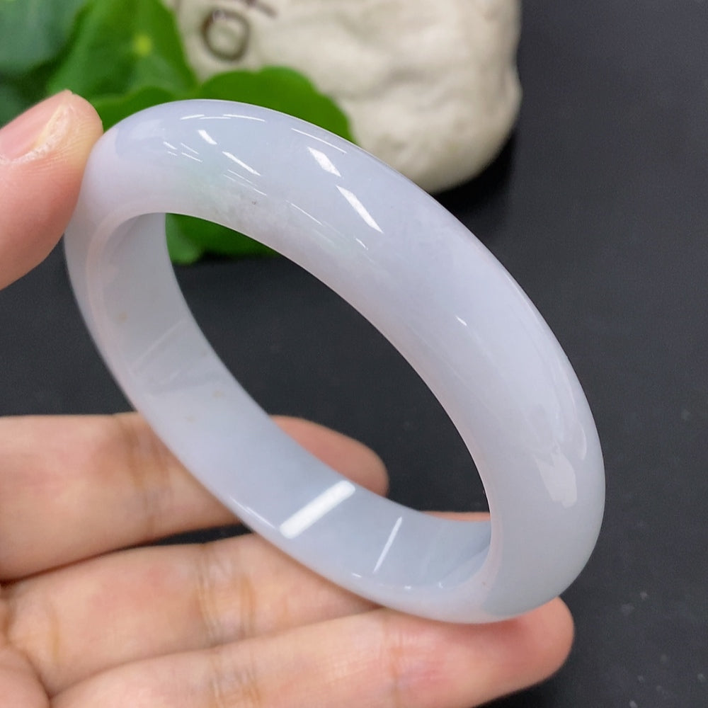 Jadeite Round Bangle