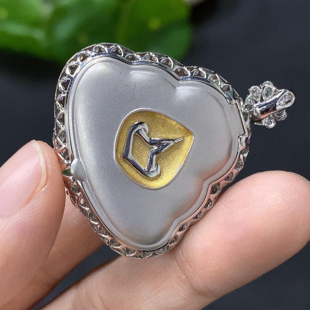 Jadeite Buddha Pendant with 18k Gold Setting, Total Weight Approximately 13.9g [Total Value: $11,380 USD]