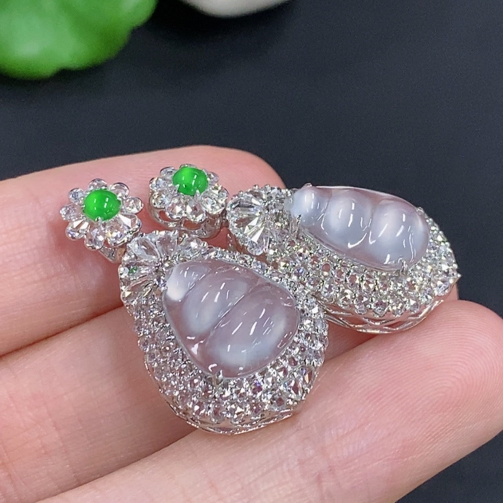 Jadeite Lucky Bean Pendant Lot in 18K Gold with Diamond Accents