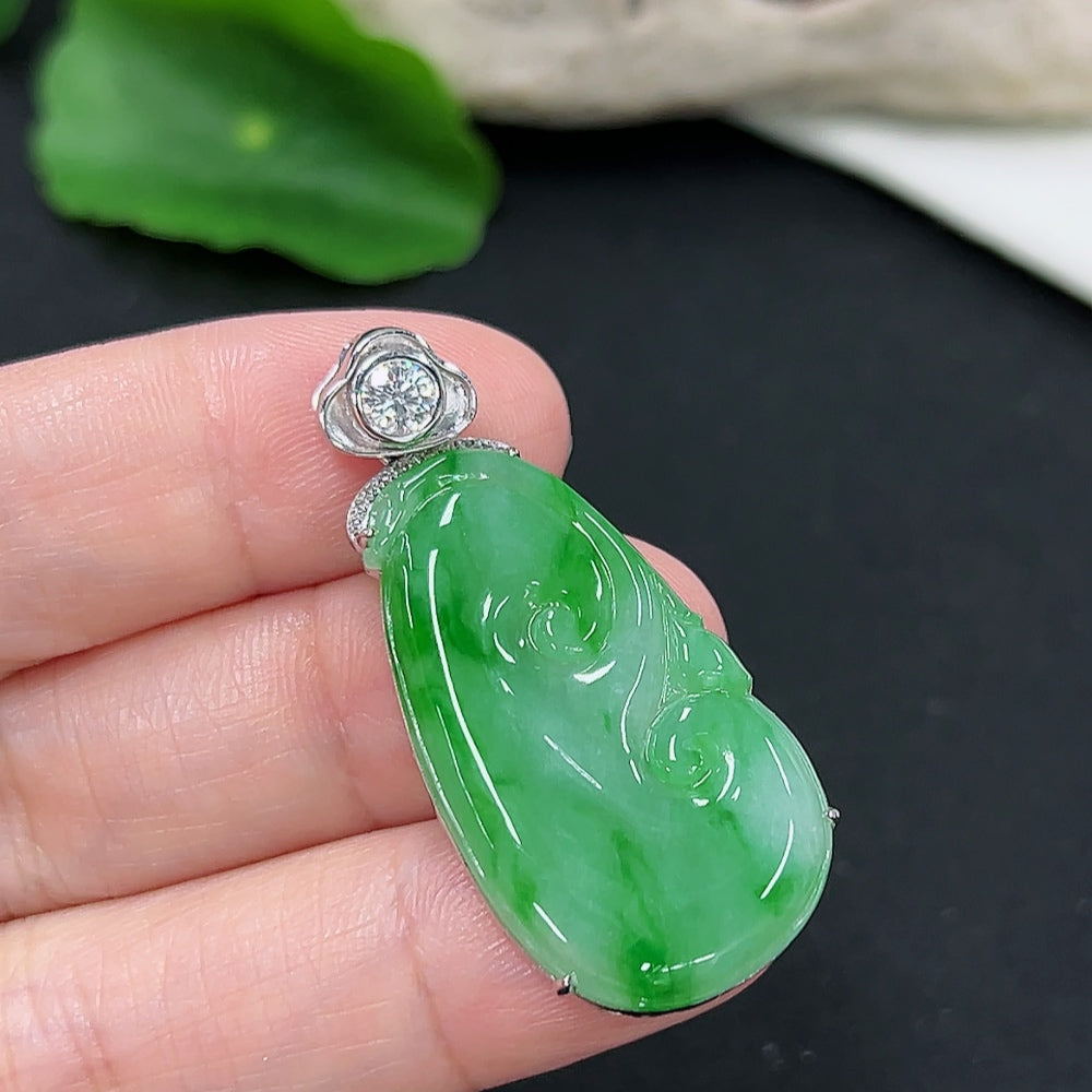 Jadeite Ruyi Pendant in 18K Gold with (Minimally Accented with Diamonds)