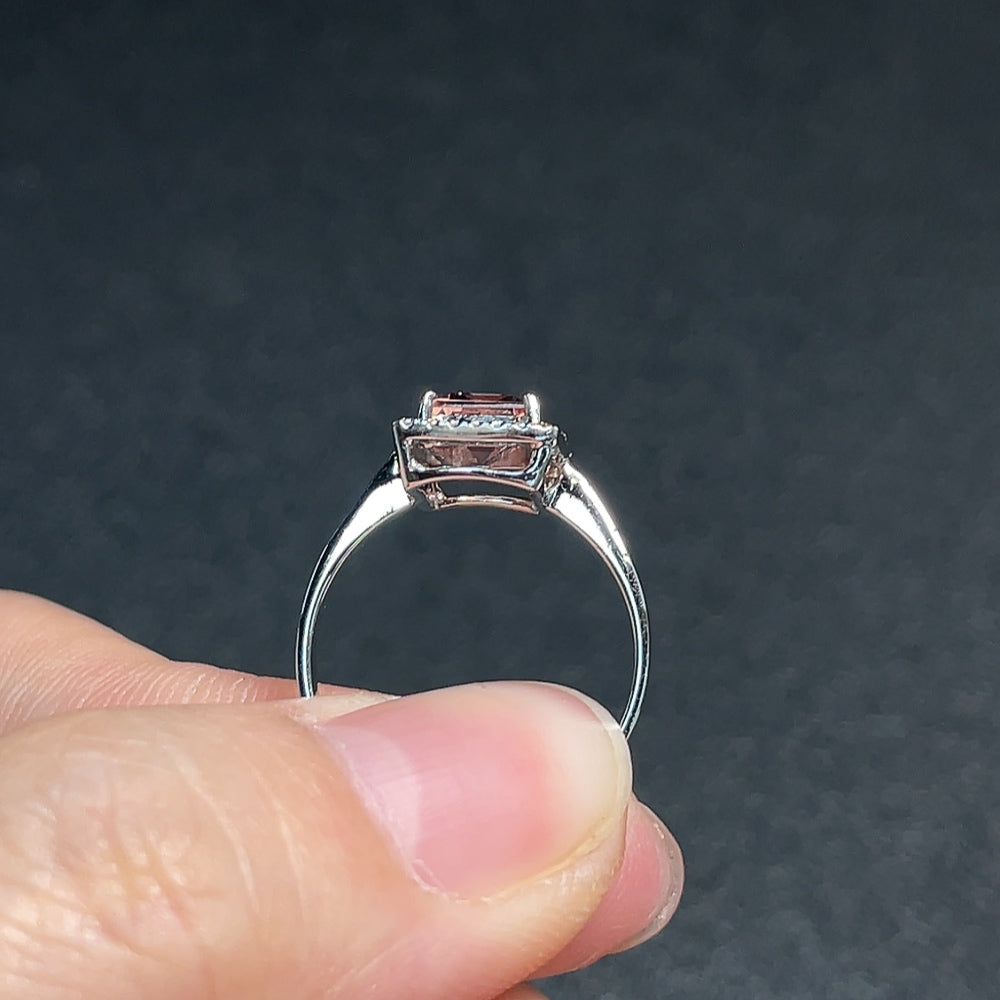 HKHQ gemstone tourmaline ring with diamond accents, 69% gold, size 12, featuring a vibrant green tourmaline stone.