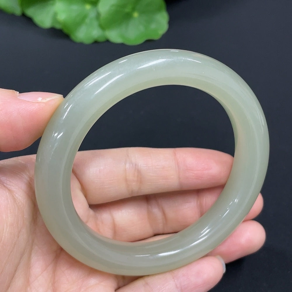 Hetian Jade Round Bracelet Size 56.3 Total Weight Approx.57g