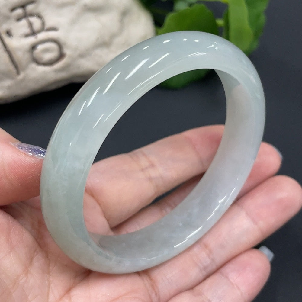 Jadeite Round Bracelet 57.3 Inner Diameter