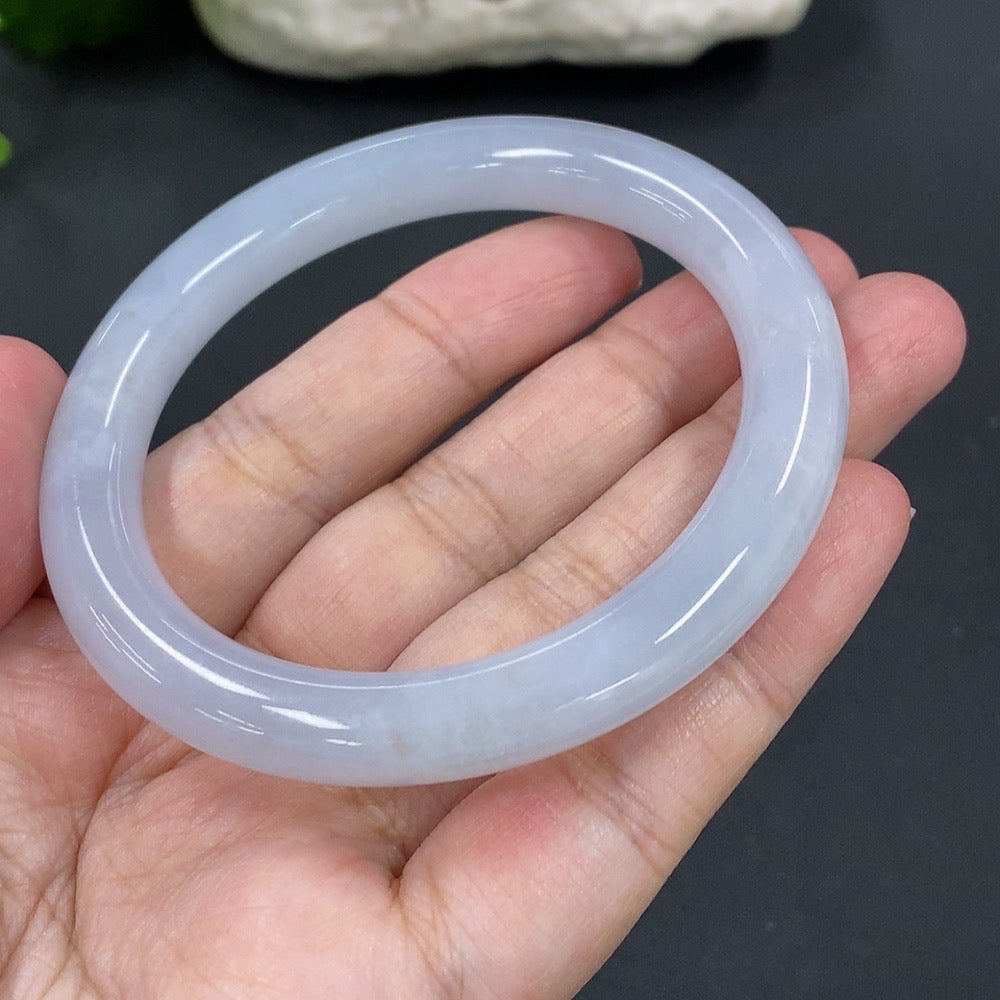Jadeite Round Bangle, Total Weight Approx. 42.5g, Size 54.9
