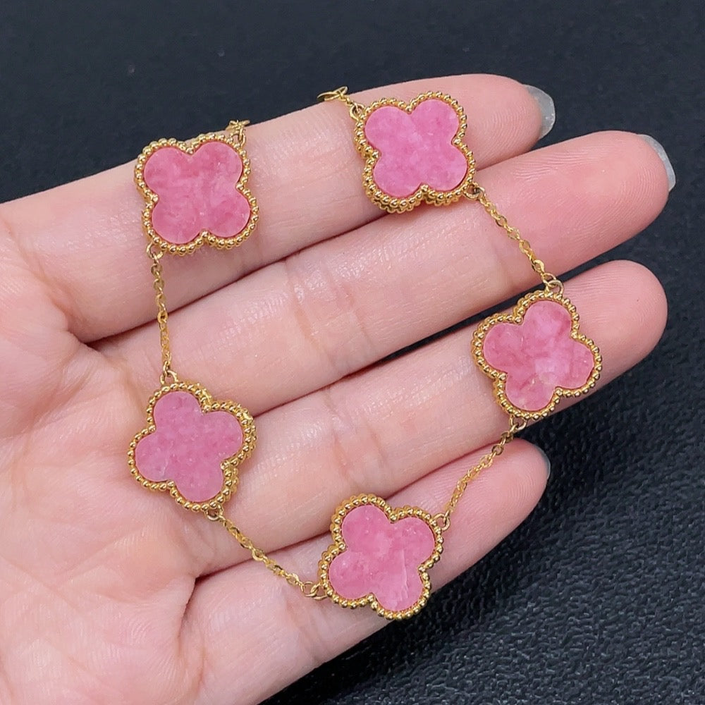Rose Quartz Inlaid Bracelet, 18k Gold Chain, 5 Inlaid Bodies Suspected to be Gold-Plated, Contains Other Mineral Components, Visible Organic Matter