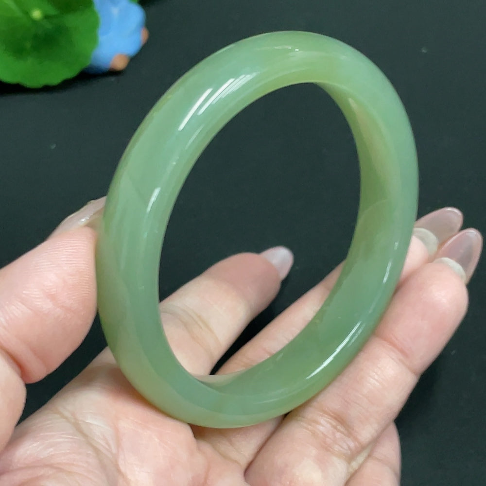 Hetian Jade Round Bangle, Loop Size 59.7, Total Weight Approx. 55.2g