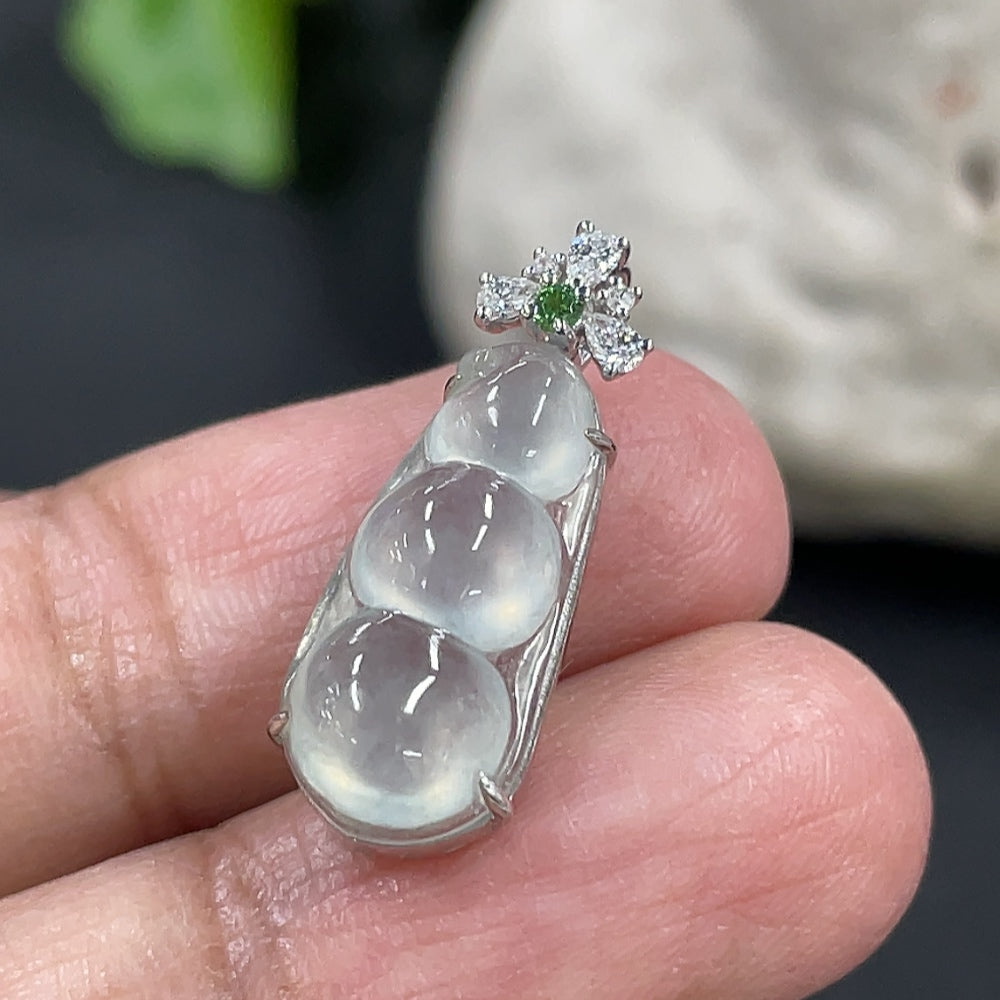 Jadeite Lucky Bean Pendant, 18K Gold Setting with Diamond Accents (Colorless)