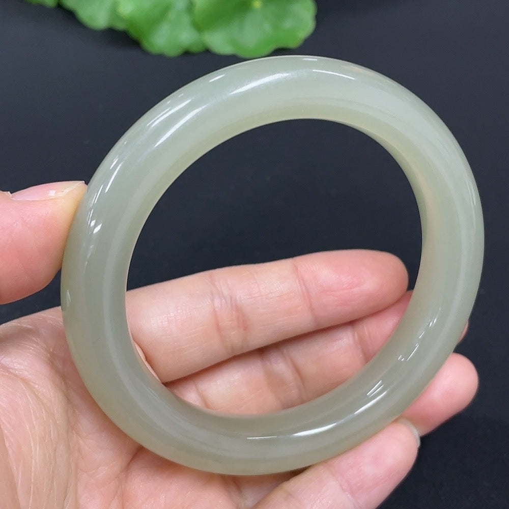Hetian Jade Round Bracelet Size 56.3 Total Weight Approx.57g