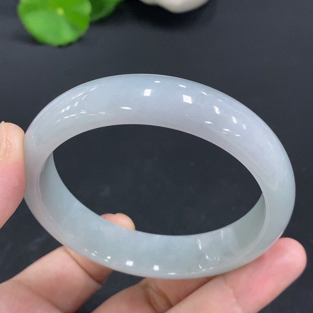 Jadeite Round Bracelet Size 58.2 Total Weight 59.196g