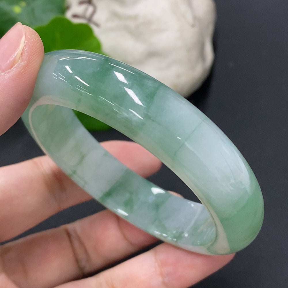 Jadeite round bracelet size 55.4 total weight approx. 66.1g (including other mineral components)