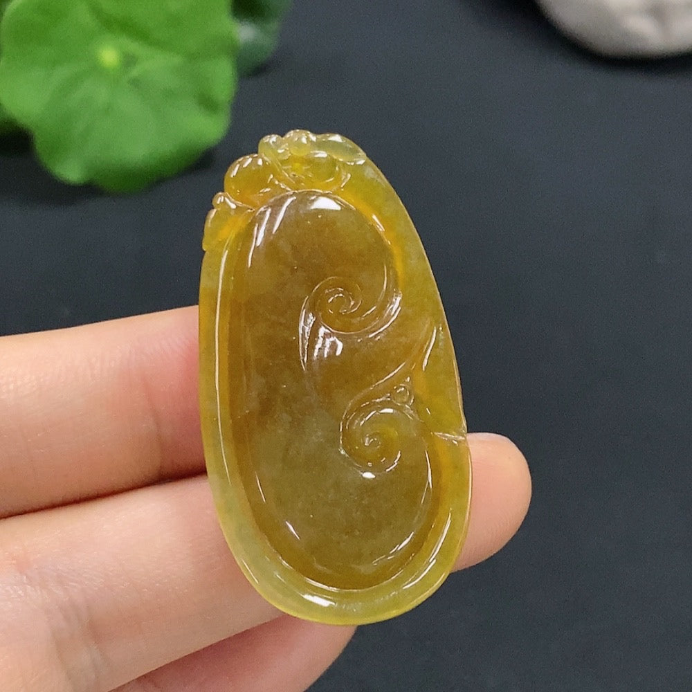 Jadeite Ruyi Pendant Total Weight 8.107g