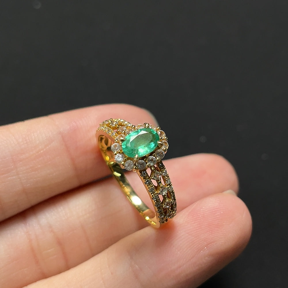 Clarity-Enhanced Emerald Ring in 18K Gold