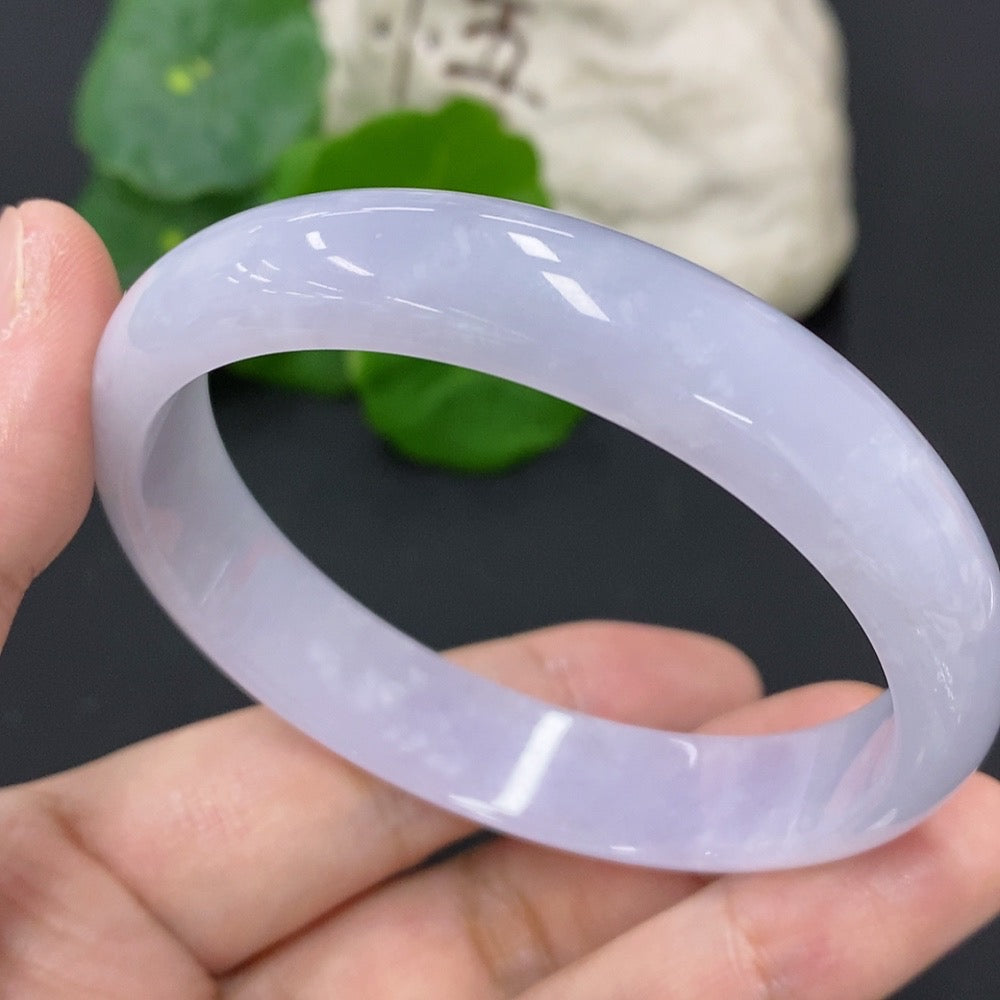 Jadeite Round Bangle