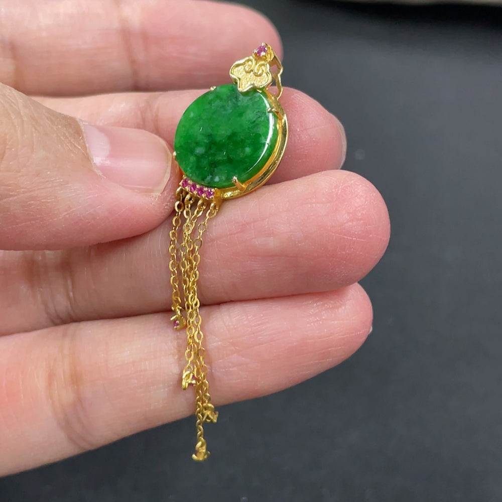 Jadeite Plain Pendant Pendant with 18k Gold Setting, Total Weight Approx. 1.85g