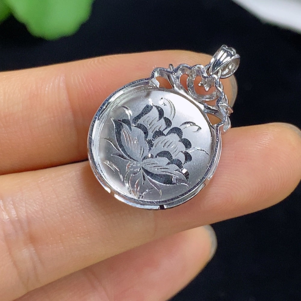 Jadeite Peace Knot Inlaid Pendant 18k with Diamond Accents, Total Weight Approximately 3.4g