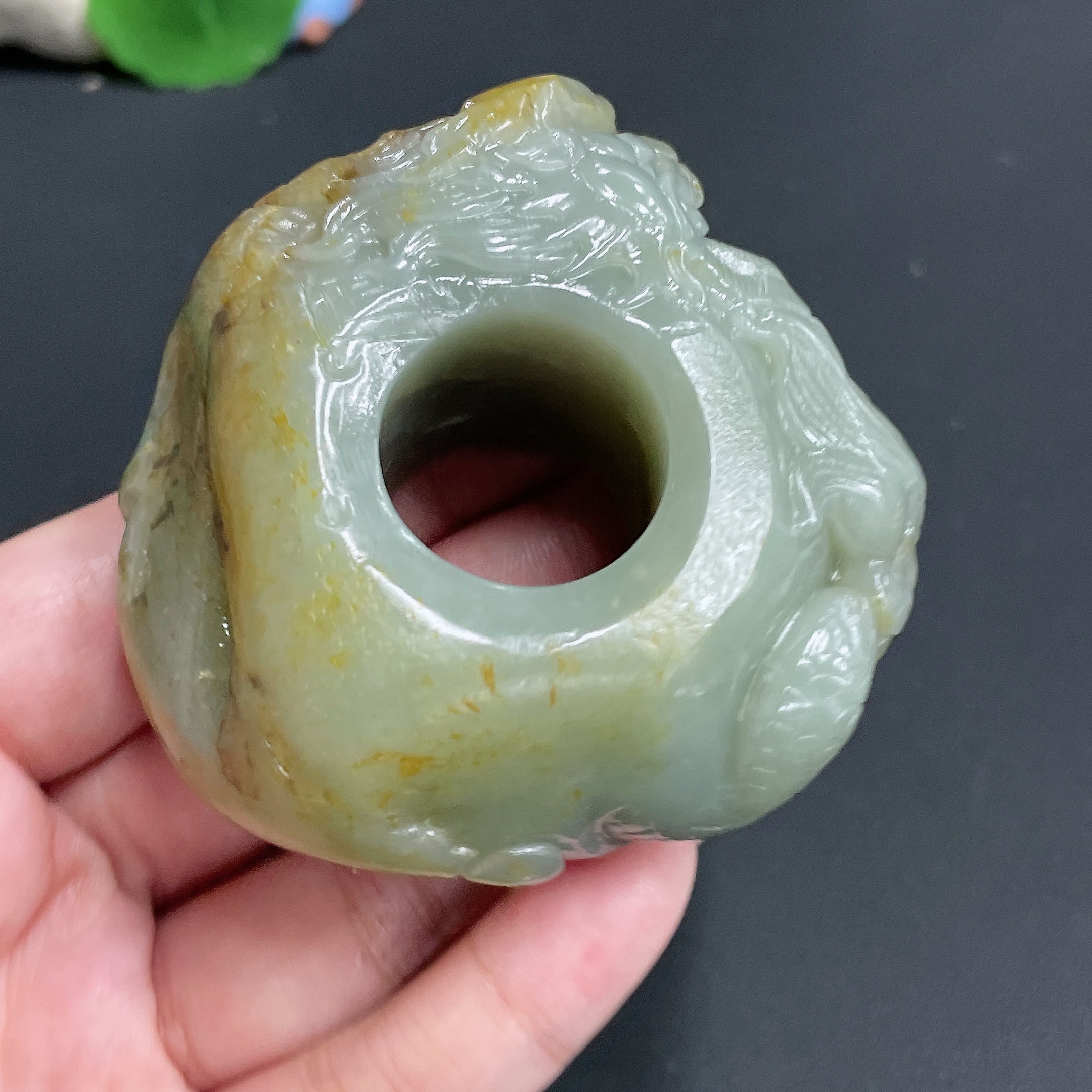 Hetian Jade Seed Material Thumb Ring - Roaming Dragon, Inner Diameter Approx. 22.4mm, Total Weight Approx. 193.64g, Undetermined Skin Color Origin