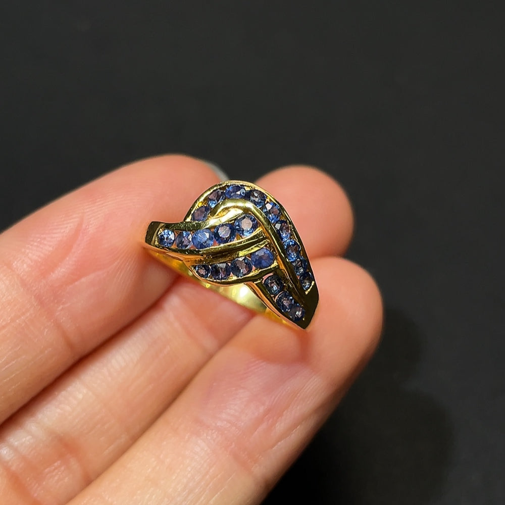 HKHQ sapphire ring with no hallmark, 3.65g, size 15.5, featuring a deep blue sapphire stone in a gold band.