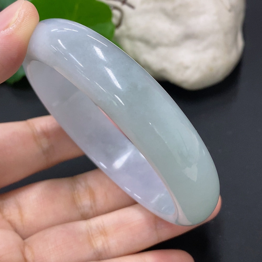 Jadeite Round Bangle