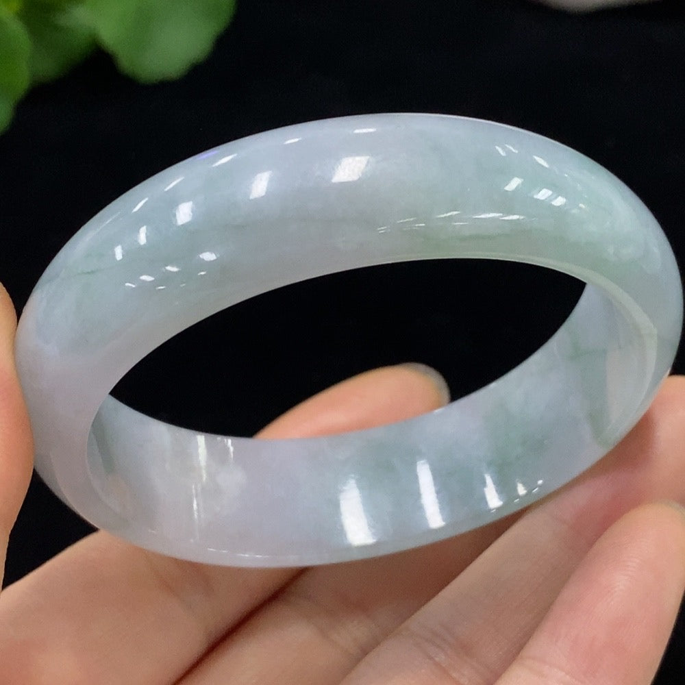 Imperial Concubine Jadeite Bracelet 55/48.8 Circumference Approx. 51.89g Total Weight