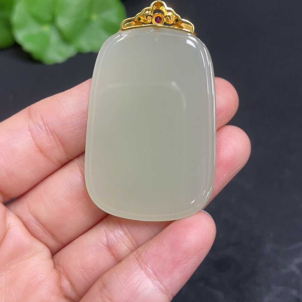 Hetian Jade Pendant, Plain Pendant with 18k Gold Clasp, Total Weight Approx. 16.6g