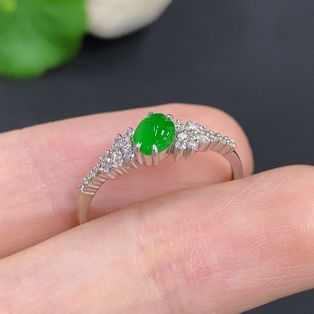 Jadeite Freeform Inlaid Ring 18k Gold Total Weight Approx. 1.7g Size 15 with Diamond Accents