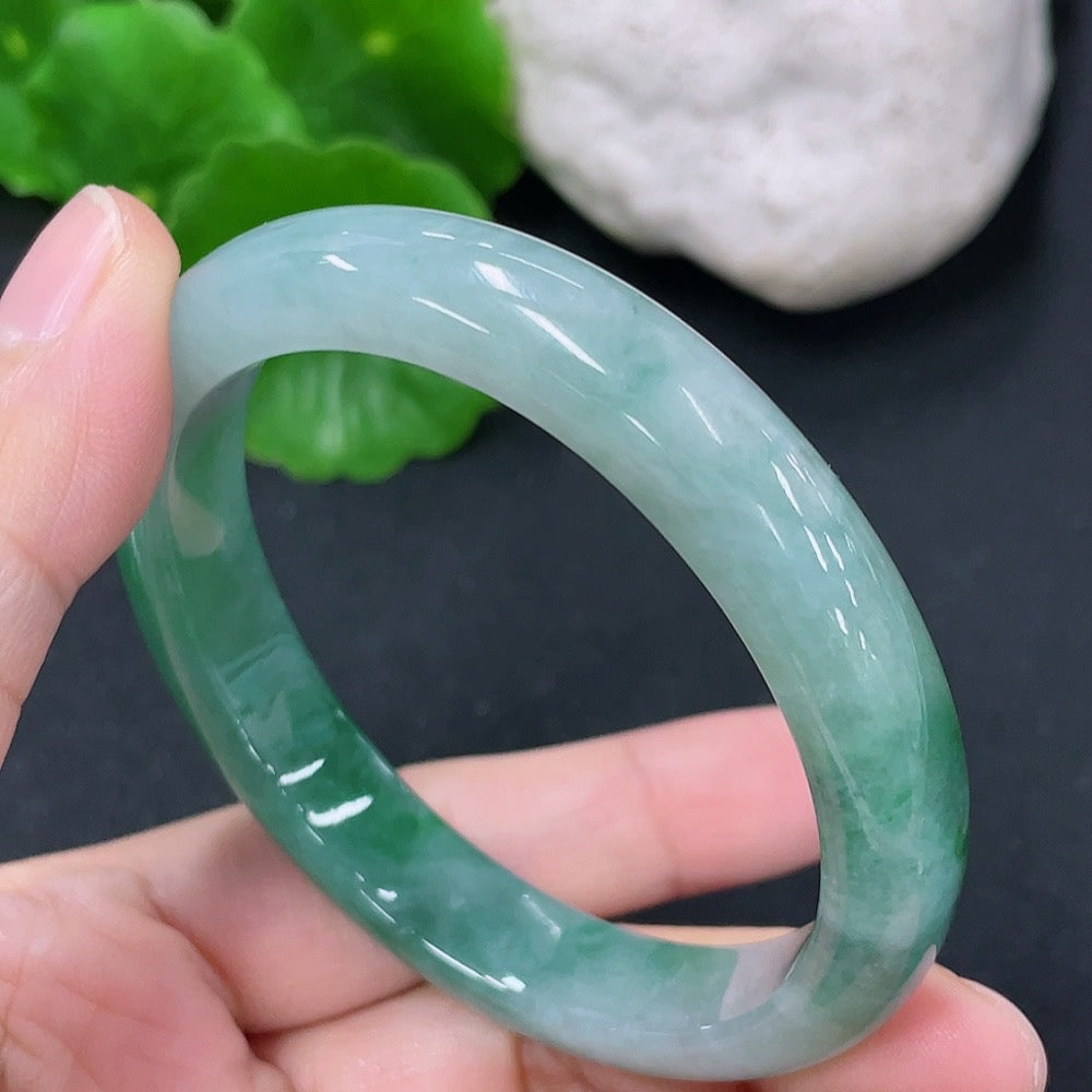 Jadeite Concubine Bracelet