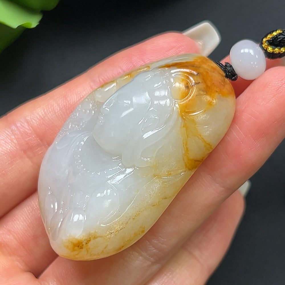 Hetian Jade Guanyin Pendant, color origin undetermined, including rope