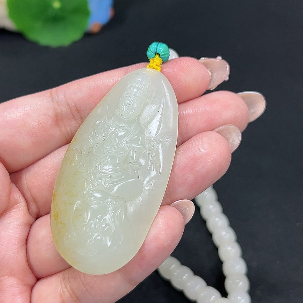Hetian Jade Pendant of Samantabhadra Bodhisattva [Total weight approx. 105.8g (including chain)] [Undetermined origin of skin color] [Matching beads not Hetian Jade]