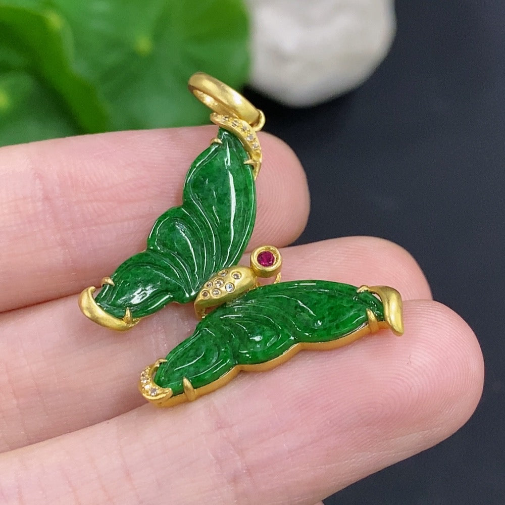 Jadeite pendant with 18k gold mount and diamond accents, featuring natural minerals, designed for necklaces by HKHQ.