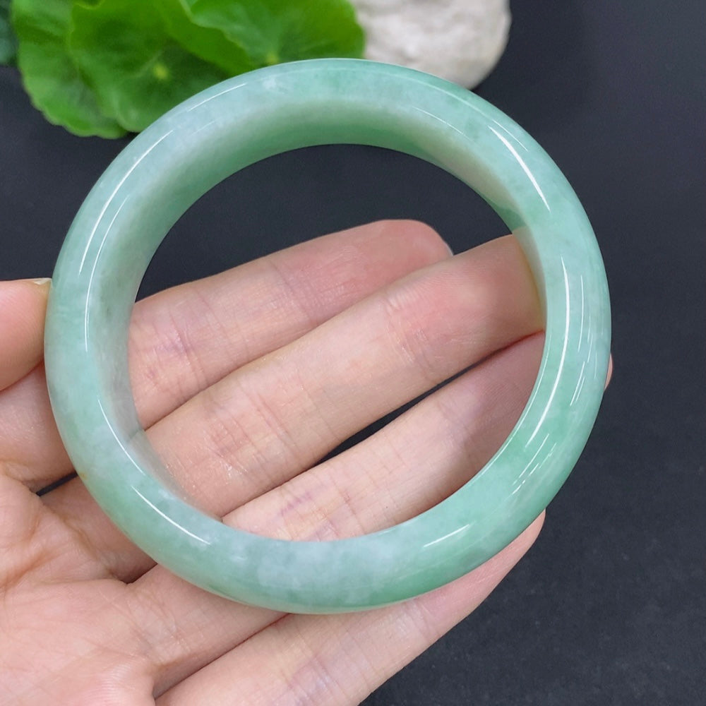 Jadeite Round Bangle
