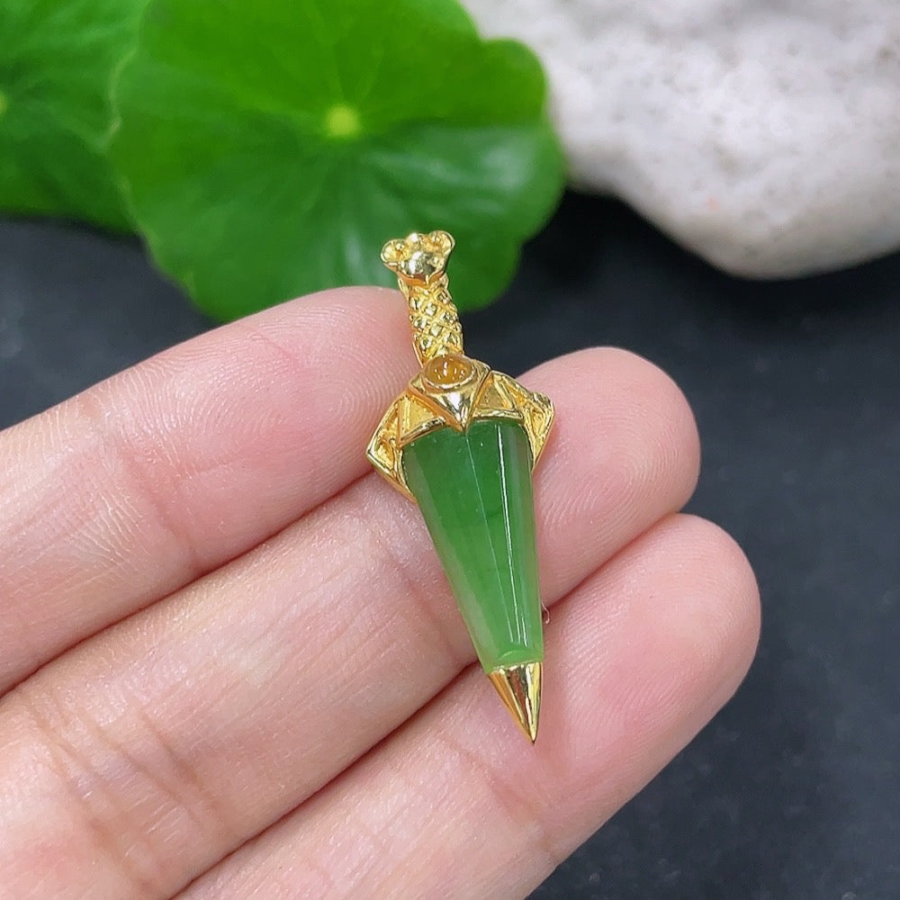 Jadeite inlaid pendant with 18k gold setting, crafted by HKHQ, showcasing vibrant green jade and intricate inlay details.