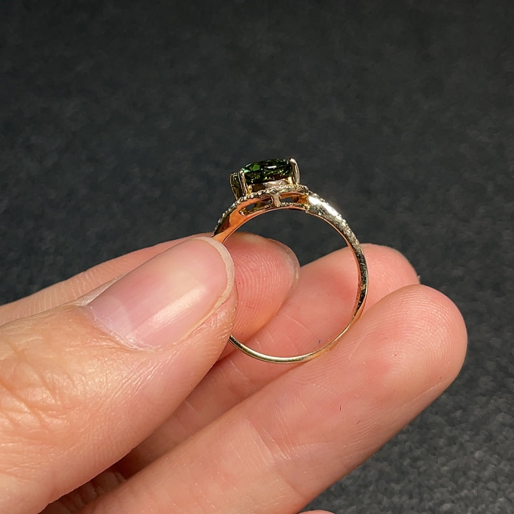 Tourmaline Ring with Diamond Accents, 65% Gold Content, Total Weight Approx. 2.19g, Size 12