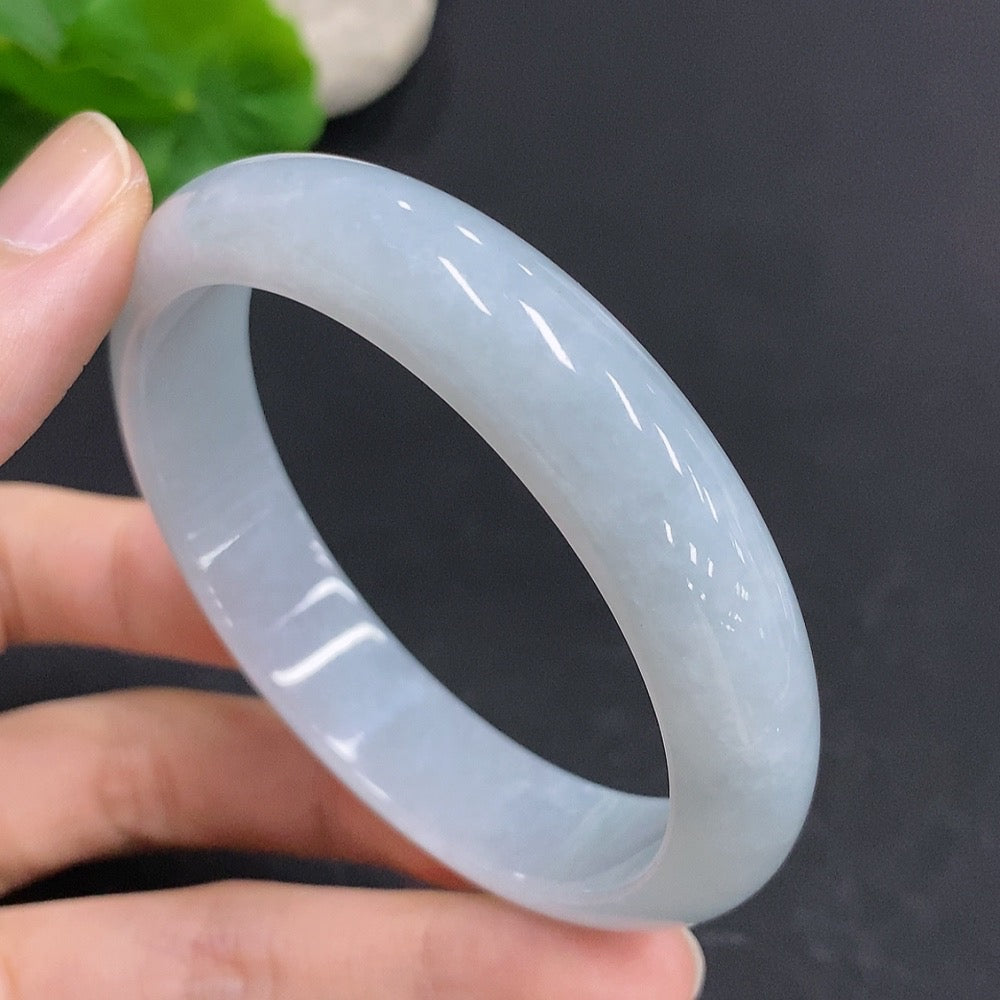 Jadeite Regular Bangle Total Weight Approx. 51.3g, Inner Diameter 58