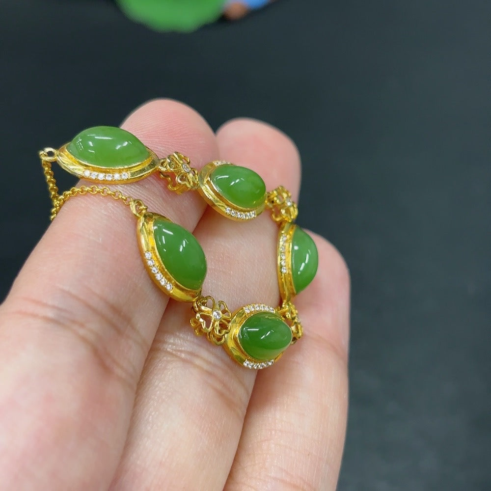 Hetian Jade Jasper inlaid bracelet by HKHQ featuring 18k gold accents and a total weight of 4.3g, non-diamond jewelry piece.