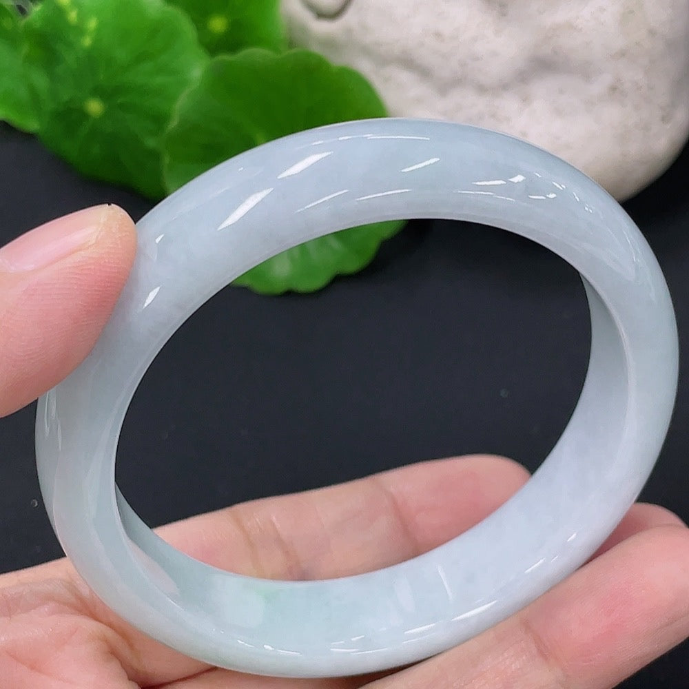 Jadeite Round Bangle