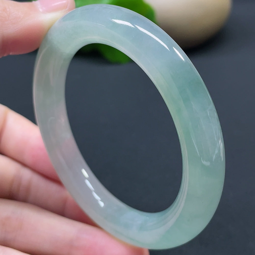 Jadeite Round Bangle
