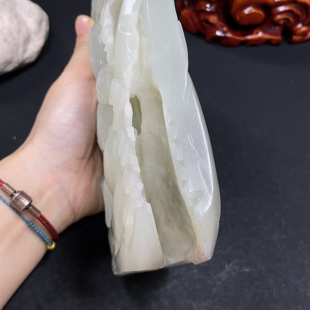 Hetian Jade Guanyin Sculpture