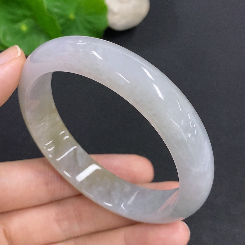 Jadeite Round Bangle