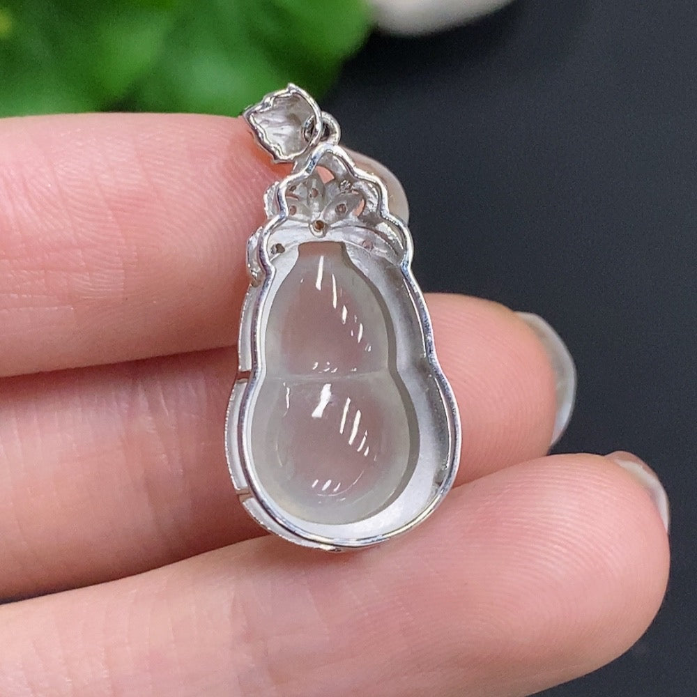 Jadeite Gourd Pendant 18k Gold Total Weight Approx. 3.1g Non-Diamond