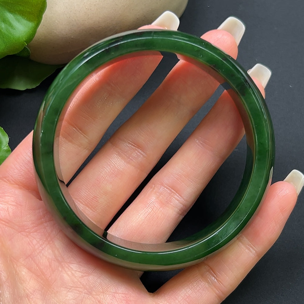 Hetian Jade Round Bangle