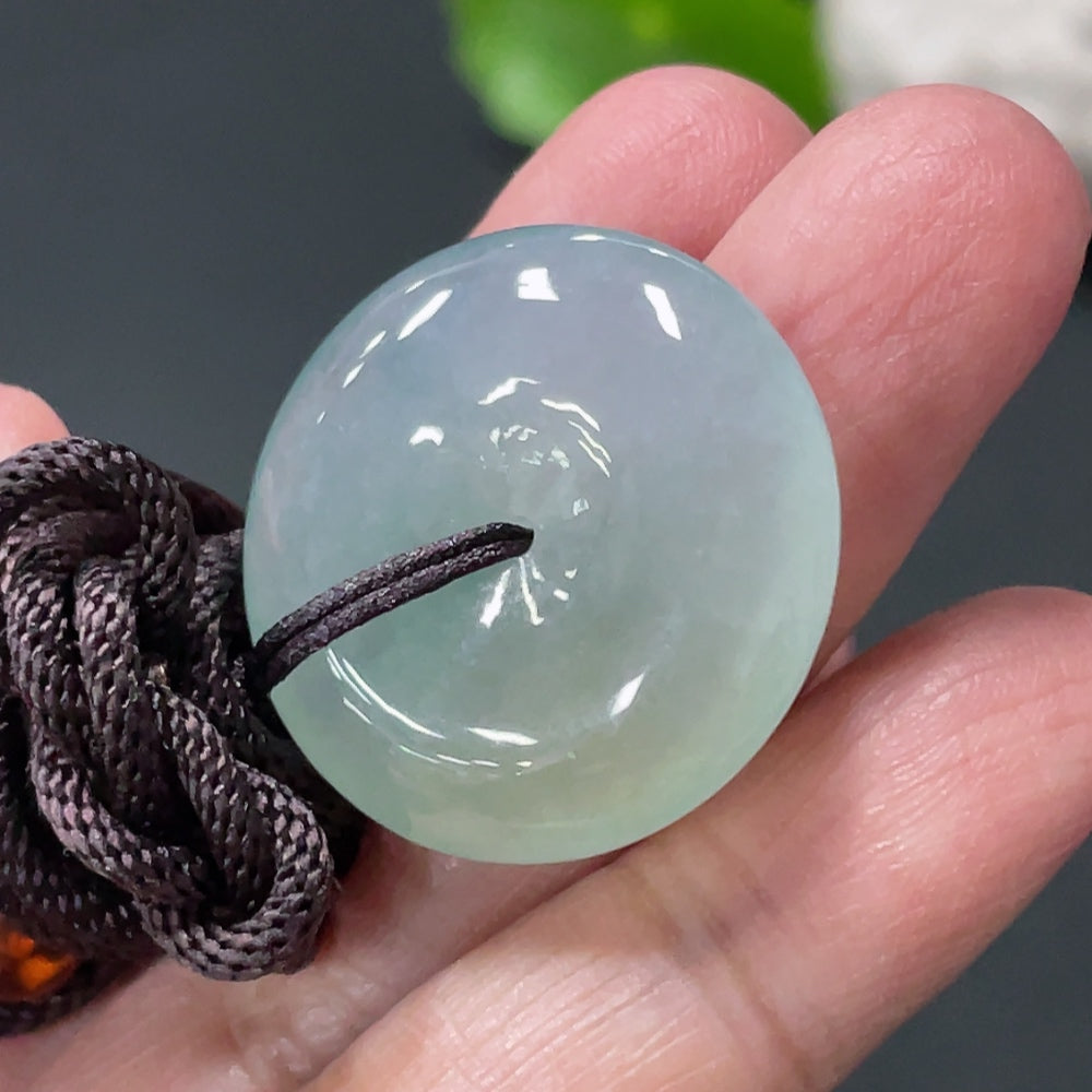 Jadeite Peace Knot Pendant with a total product weight of approximately 10.9g